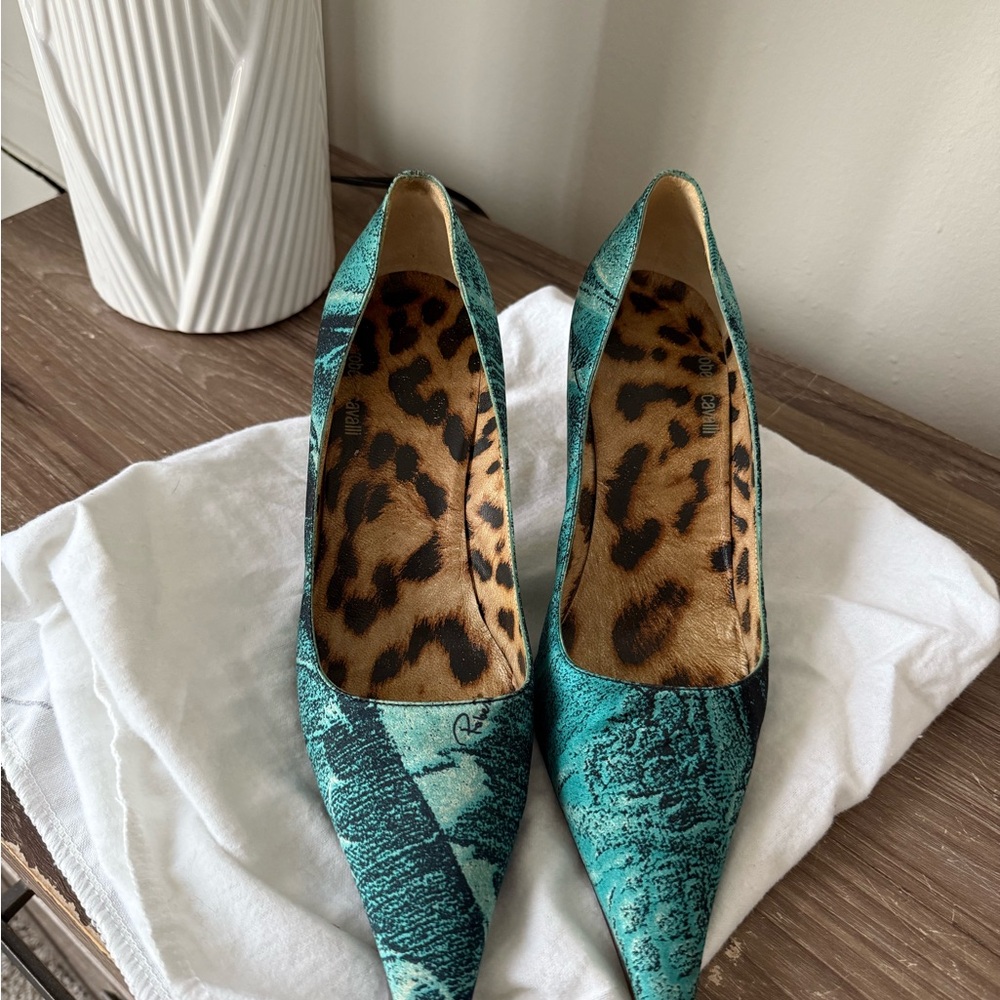 Roberto Cavalli Turquoise Patterned Heels